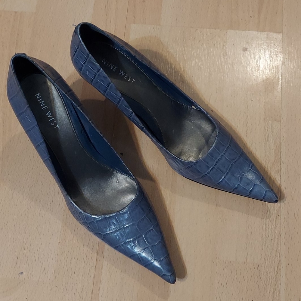 ‼️4/$20.Nine West genuine leather point toe heel 9